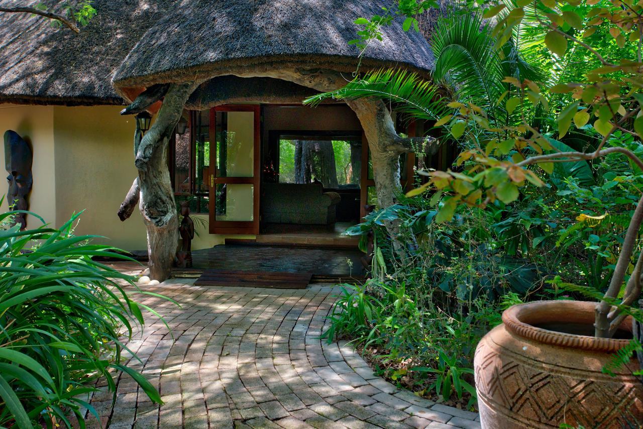 Royal Tree Lodge Maun Exterior photo